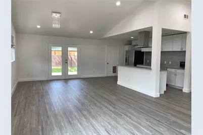 3035 Townsend Drive, Dallas, TX 75229 - Photo 3