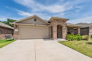 304 Abingdon St, Azle, TX 76020 - Photo 1