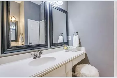 205 Kenosha Lane, Arlington, TX 76002 - Photo 9