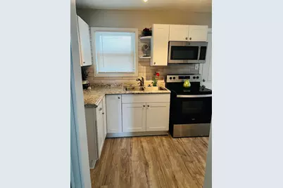 1026 SW 3rd Street, Grand Prairie, TX 75051 - Photo 9