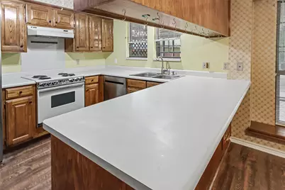 2820 Whitehurst Drive, Fort Worth, TX 76133 - Photo 11