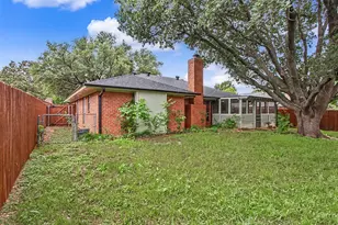 2820 Whitehurst Dr, Fort Worth, TX 76133 - Photo 33