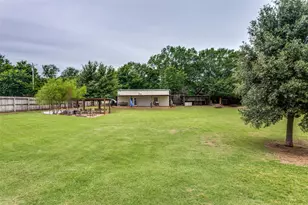 2648 Shadow Ridge Dr, Burleson, TX 76028 - Photo 11
