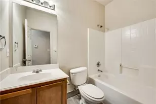 952 Bentwood Trail, Grand Prairie, TX 75052 - Photo 15