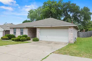 4405 Baccarat Dr, Garland, TX 75043 - Photo 3