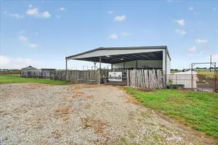 19001 N County Line Rd, Ponder, TX 76259 - Photo 35