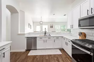 10012 Chadbourne Rd, Fort Worth, TX 76244 - Photo 3