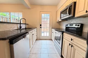 14003 Brookgreen Dr, Dallas, TX 75240 - Photo 13
