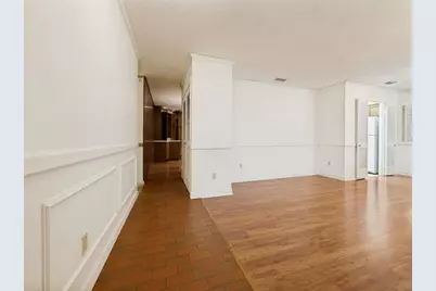 3818 Twin Falls Street, Irving, TX 75062 - Photo 5