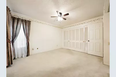 3818 Twin Falls Street, Irving, TX 75062 - Photo 17