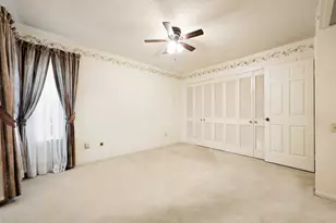 3818 Twin Falls St, Irving, TX 75062 - Photo 17
