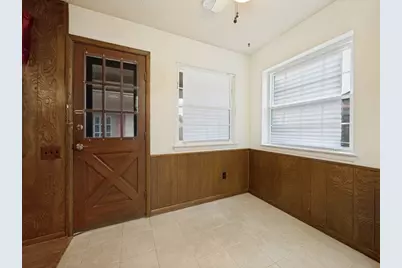3818 Twin Falls Street, Irving, TX 75062 - Photo 13