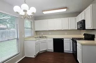 3921 Huckleberry Dr, Fort Worth, TX 76137 - Photo 13