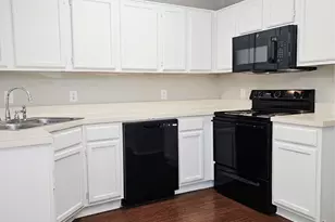 3921 Huckleberry Dr, Fort Worth, TX 76137 - Photo 15