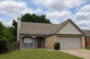 3921 Huckleberry Dr, Fort Worth, TX 76137 - Photo 1