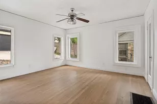 702 N Hampton Rd, Dallas, TX 75208 - Photo 19