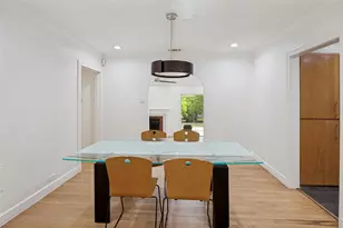702 N Hampton Rd, Dallas, TX 75208 - Photo 13