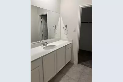 2402 Siskiyou Street, Lewisville, TX 75056 - Photo 9