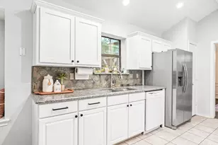 4405 Avonshire Ln, Plano, TX 75093 - Photo 11