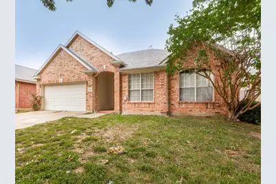 2806 Cheshire Way, Grand Prairie, TX 75052 - Photo 9