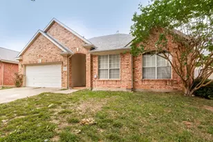 2806 Cheshire Way, Grand Prairie, TX 75052 - Photo 9