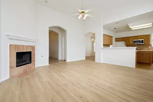 2806 Cheshire Way, Grand Prairie, TX 75052 - Photo 13