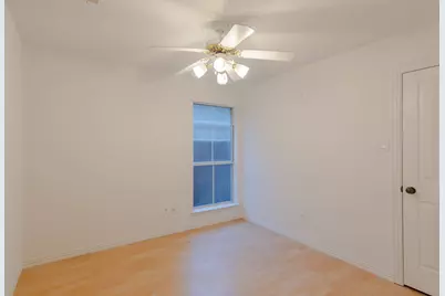 9321 Western Trail, Irving, TX 75063 - Photo 15