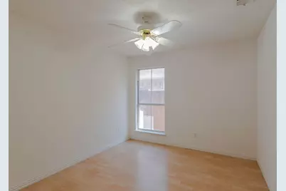 9321 Western Trail, Irving, TX 75063 - Photo 19