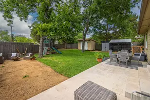 11207 Sinclair Ave, Dallas, TX 75218 - Photo 23