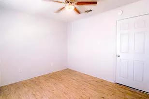 4926 Flamingo Rd, Fort Worth, TX 76119 - Photo 19