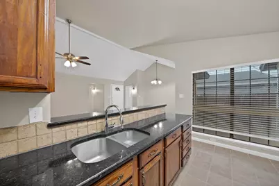 6080 Dooley Drive, The Colony, TX 75056 - Photo 11