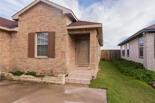 7009 Bountiful Grove Dr, McKinney, TX 75070 - Photo 3