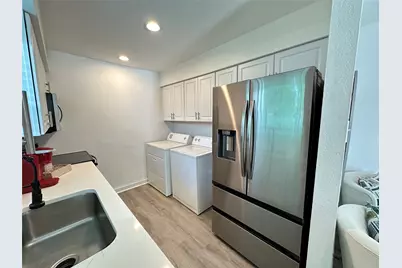 807 W Broadus Avenue, Fort Worth, TX 76115 - Photo 3