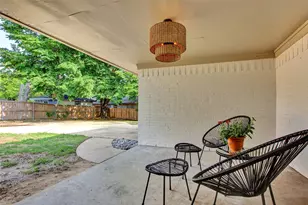 2910 W Crawford St, Denison, TX 75020 - Photo 15