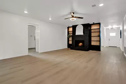 2910 W Crawford Street, Denison, TX 75020 - Photo 17