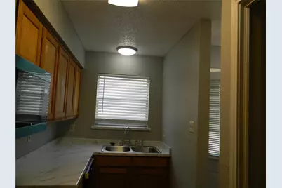 2040 Minnie Drive, Arlington, TX 76012 - Photo 5