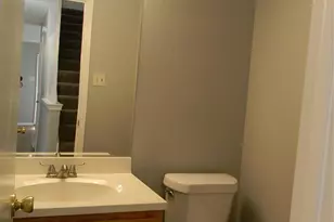 2040 Minnie Dr, Arlington, TX 76012 - Photo 11