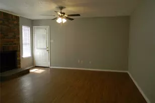 2040 Minnie Dr, Arlington, TX 76012 - Photo 7