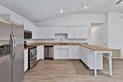 105 Alice Drive, Little Elm, TX 75068 - Photo 9