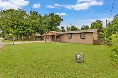 105 Alice Drive, Little Elm, TX 75068 - Photo 3