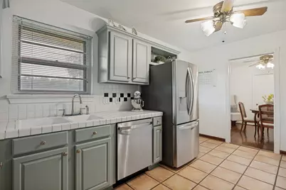 615 Lockwood Drive, Richardson, TX 75080 - Photo 11