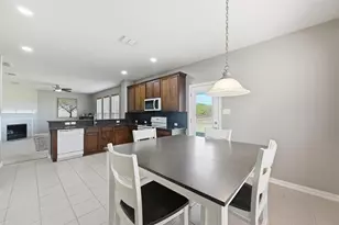 7807 Enchanted Isle Dr, Arlington, TX 76016 - Photo 7