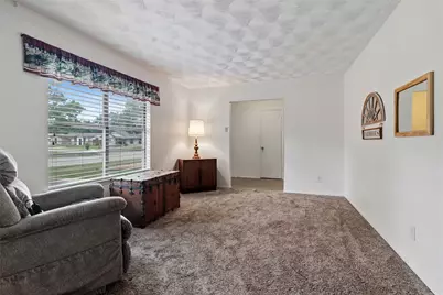 937 Patricia Street, Irving, TX 75060 - Photo 7