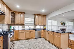 5730 Forest Ln, Dallas, TX 75230 - Photo 7