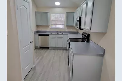 6808 W Lynn Creek Drive, Arlington, TX 76001 - Photo 5