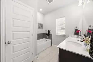 4429 Grady Ln, Carrollton, TX 75010 - Photo 13