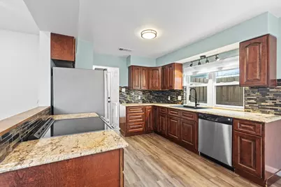 615 Bocowood Circle, Euless, TX 76039 - Photo 9