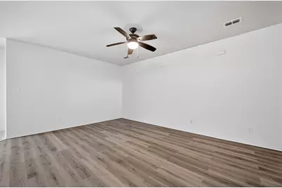 7404 Littleton Way, Fort Worth, TX 76134 - Photo 5