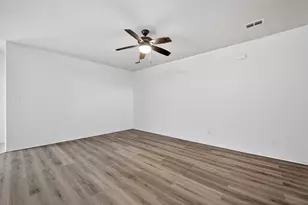 7404 Littleton Way, Fort Worth, TX 76134 - Photo 5