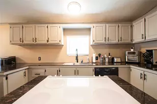 266 Hickory Hills Dr, Murchison, TX 75778 - Photo 15